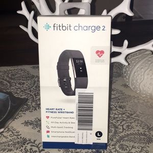 BRAND NEW Fitbit charge 2 ➕FREE 3 pack wristbands!